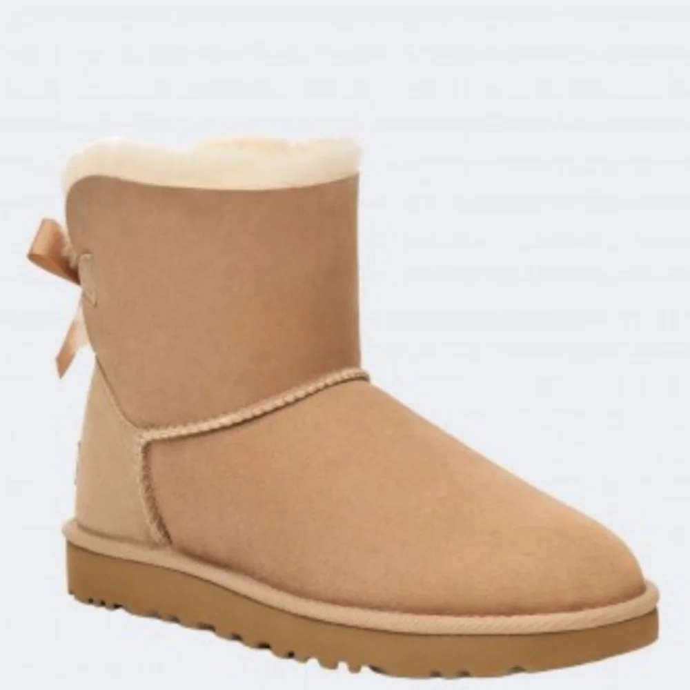 UGG Bailey Mini Bow II Chestnut Winter Boots Women's Size 7 Brand New In Box